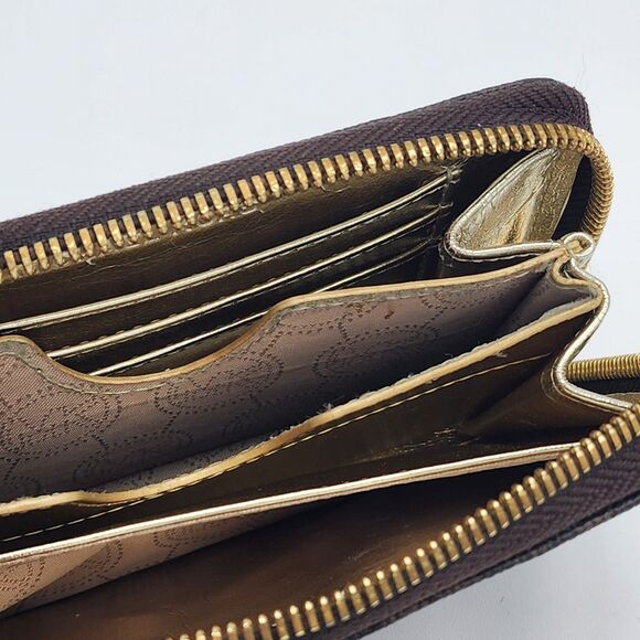 Michael Kors Coated Canvas Monogram Brown Zip Wallet Wristlet - Picture 6 of 8